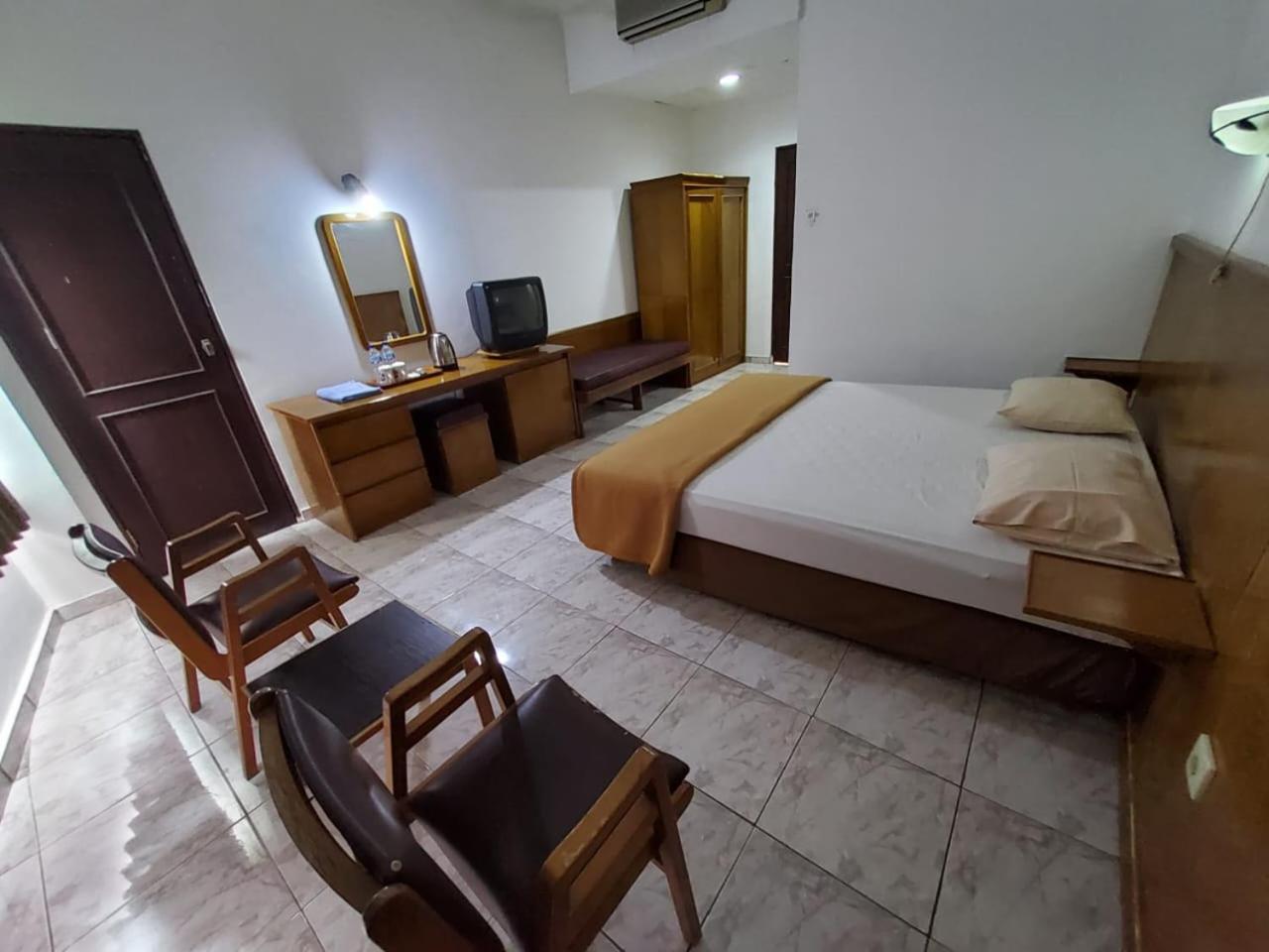 Hotel Kumala Samudra Cikakak Luaran gambar