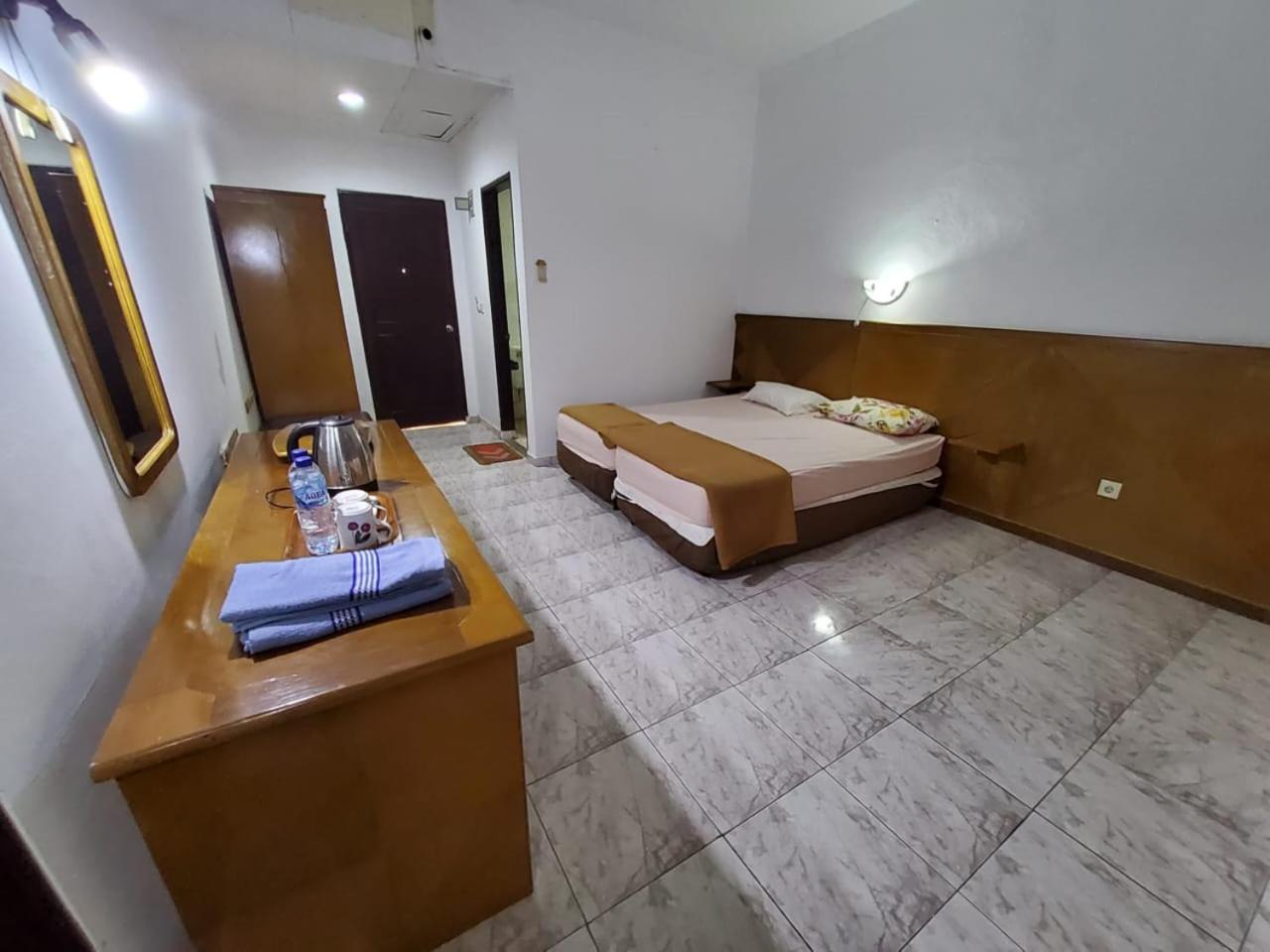 Hotel Kumala Samudra Cikakak Luaran gambar
